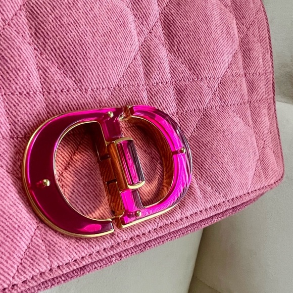 Christian Dior Macrocannage Caro Crossbody Medium Pink Denim - Picture 7 of 15
